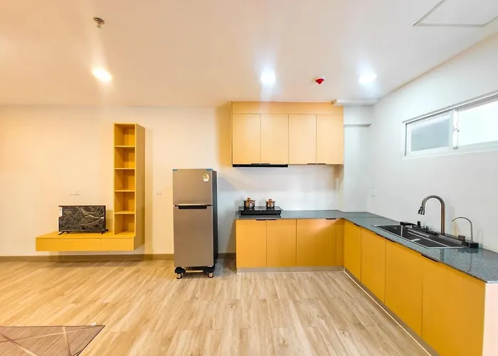 Apartment Tiffany Resident *
