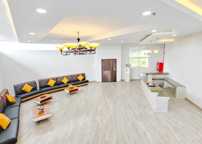 Apartment Tiffany Resident *